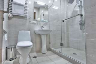 Отель Dolabauri Hotel Тбилиси Стандартный двухместный номер с 1 кроватью-5